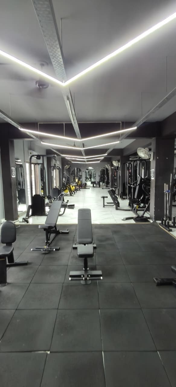 The Momai Fitness machine floor in Himmatnagar