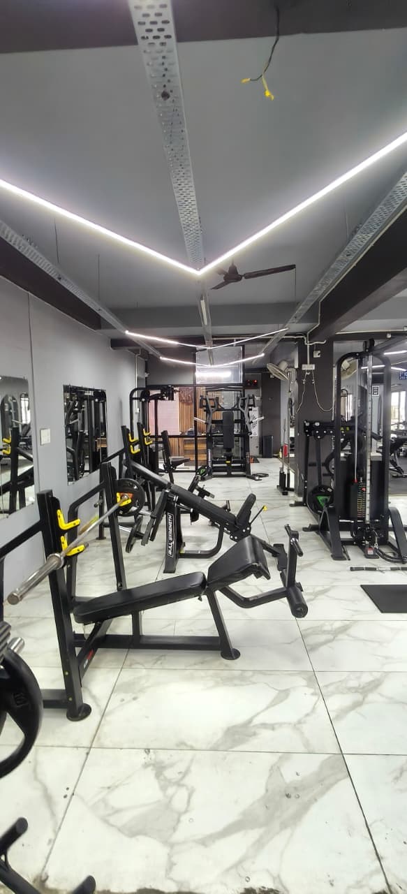 The Momai Fitness facility layout in Himmatnagar